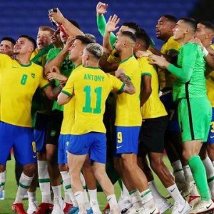 九游-理查利松开因凡蒂诺玩笑 “明年是在卡塔尔，光头”