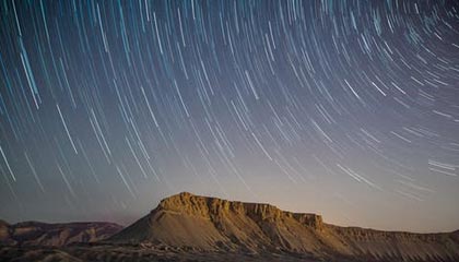 西蒙斯设计76人球衣！对费城满是爱还会交易他吗？